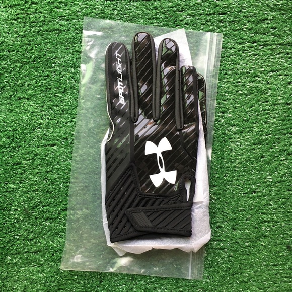 【M】UA SPOTLIGHT 2020 NFL アメフト グローブ UA SPOTLIGHT 2020 NFL アメフト グローブ | END ZONE/エンド
